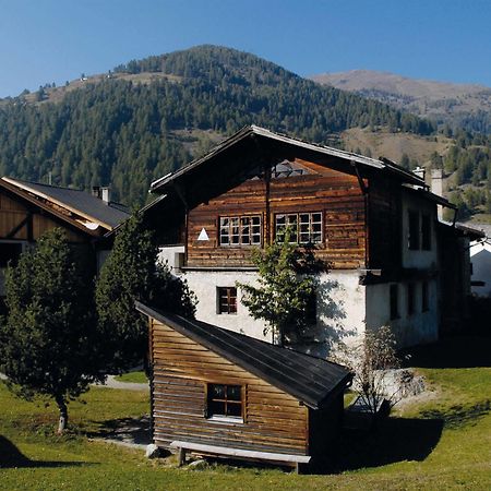 Sta-Maria Youth Hostel Santa Maria Val Muestair Zewnętrze zdjęcie