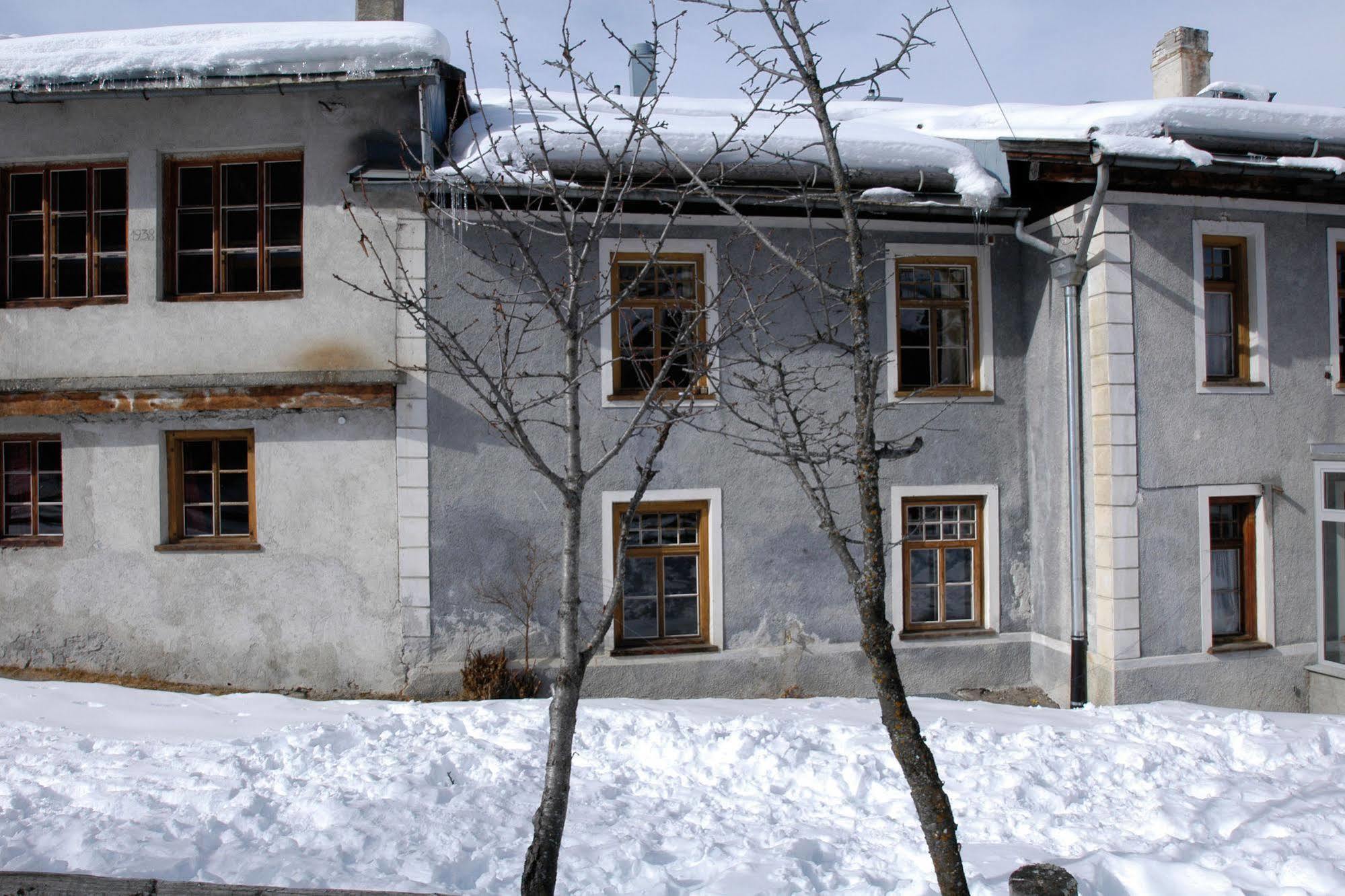 Sta-Maria Youth Hostel Santa Maria Val Muestair Zewnętrze zdjęcie