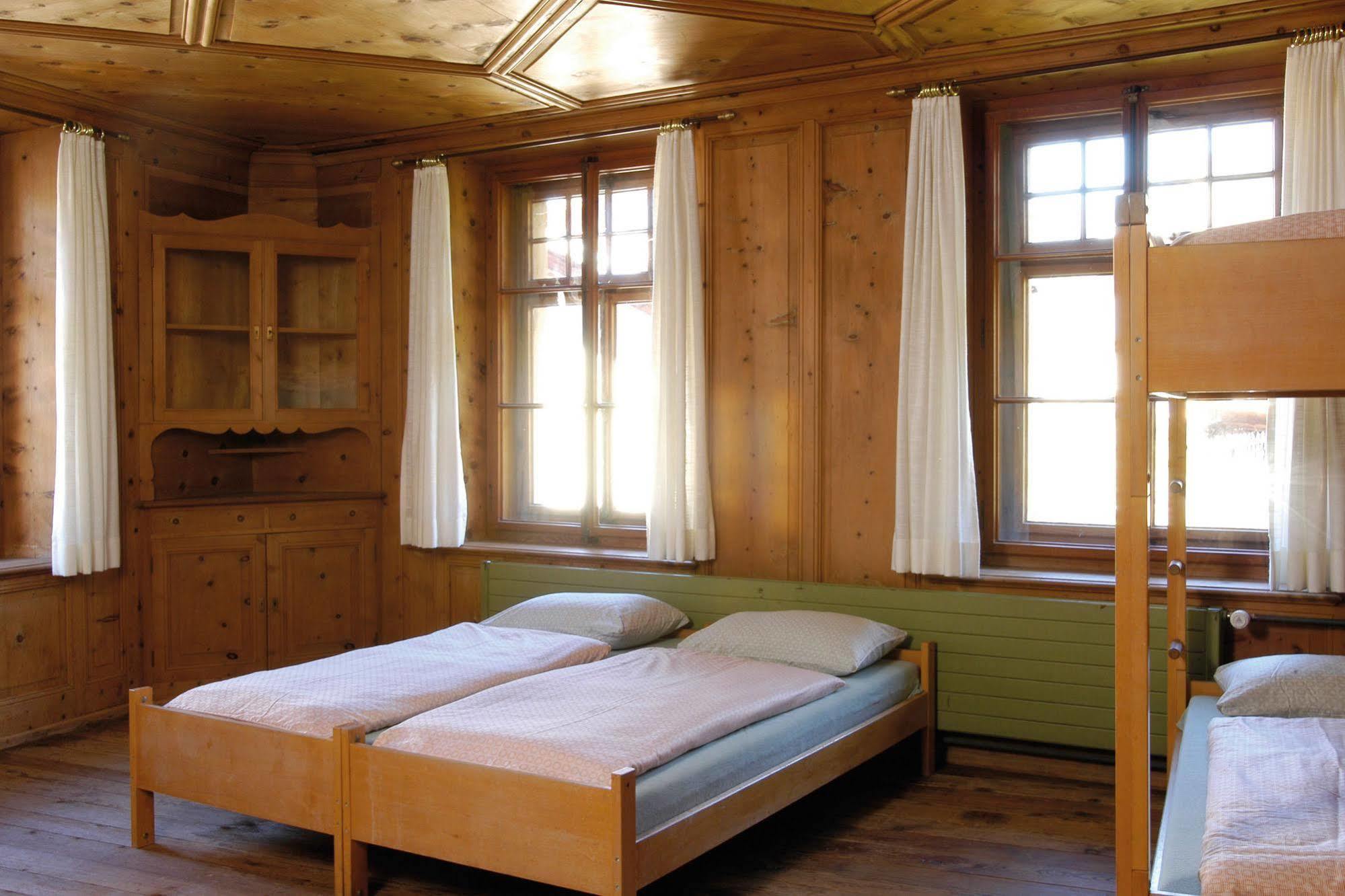 Sta-Maria Youth Hostel Santa Maria Val Muestair Zewnętrze zdjęcie